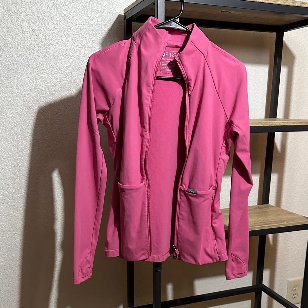 Figs On-Shift ContourKnit Jacket F’ing pink